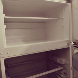 Kühlschrank der Marke Indesit Bild 3