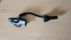 Handy Halter für's Auto Schwanenhals 12 V + USB Bild 1