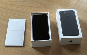 iPhone 7 schwarz 128gb Bild 1