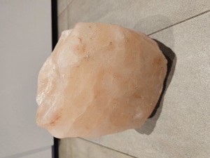Salzstein mit Loch für Beleuchtung  Bild 1