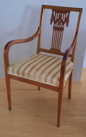 Stuhl, mit Armlehne  Bild 1