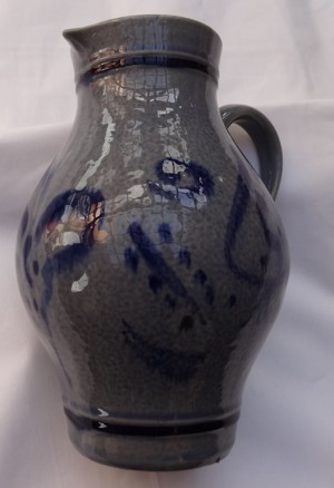 C Krug mit Henkel Keramik Steingut salzglasiert grau-blau 1 l 19 h 12  15 gut e Bild 1