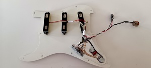 FENDER Pickguard EMG SA Set noiseless pickups Stratocaster USA, ohne Brummgeräusche Bild 6