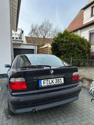 BMW 316 316i Bild 2