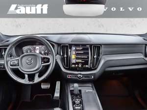 Volvo XC60 B4 AWD R-Design PANO ACC AHK BLIS LED Bild 4
