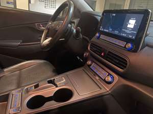 Hyundai KONA E 64KWH+Leder+Sitzbelüftung+4xSitzheizung++ Bild 3