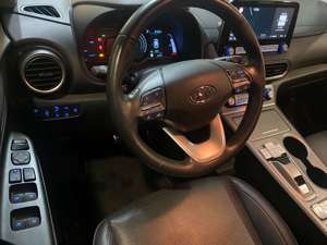 Hyundai KONA E 64KWH+Leder+Sitzbelüftung+4xSitzheizung++ Bild 4