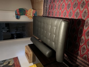 Neues und stylisches Sofa in Lederoptik zu verkaufen Bild 8