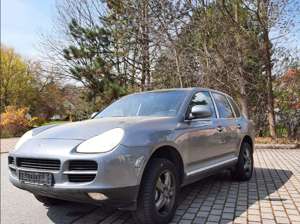Porsche Cayenne Cayenne S mit neuen Allwetterreifen Bild 2