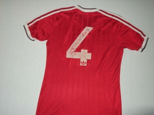 Manchester United 198283 Match Worn Number 4 Adidas Red Home Football Shirt SS Bild 5