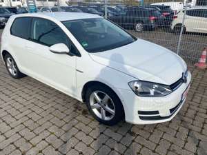 Volkswagen Golf VII Lim. Cup BMT NAVI .TÜV NEU.