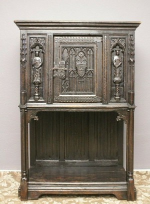 Antiker neogotischer Stollenschrank - Figuren Kabinettschrank - 19.Jh. Bild 1