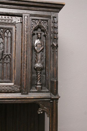 Antiker neogotischer Stollenschrank - Figuren Kabinettschrank - 19.Jh. Bild 3