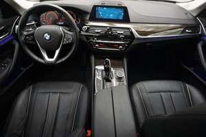 BMW 520 520d Touring xDrive Luxury Line Aut. *Leder* Bild 5