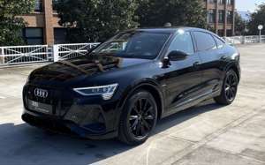 Audi e-tron Sportback 50 quattro S line Black Bild 1
