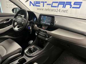 Hyundai i30 T-GDI Klima/NAVi+Kamera/Tempomat/SITZHEIZUNG Bild 3