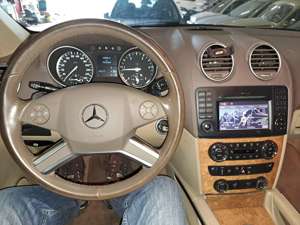 Mercedes-Benz GL 350 7-Sitzer 4x4 Allrad DESIGNO 21 AMG TÜV 12.25 Bild 4
