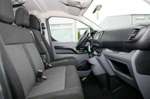 Opel Vivaro L 2.0 D zus. Klima hinten Navi LM 9-Sitze PDC Bild 4