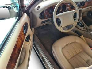 Jaguar XJ XJ8 3,2 Executive 1 Hand 174 kW (237 PS), Autom... Bild 5