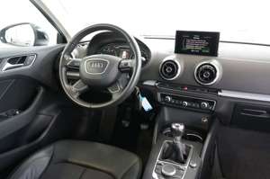 Audi A3 ambiente *18"Zoll *2.Hand Bild 5
