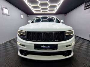 Jeep Grand Cherokee 6.4 V8 HEMI SRT|PANORAMA|LEDER|NAVI|LED Bild 5
