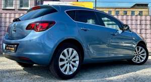 Opel Astra J Lim1.6 Automatik ,Navi , Xenon .Garantie Bild 5