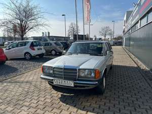 Mercedes-Benz 300 TD Turbo*Oldtimer*Im Kundenauftrag* Bild 2
