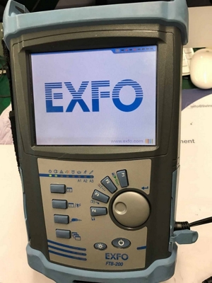 mini OTDR EXFO FTB-200 V1 mit Multimode- und Singlemodekarte LWL-Messgerät