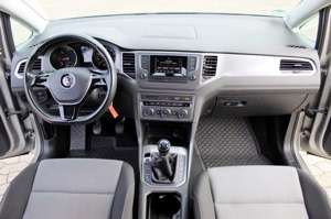 Volkswagen Golf Sportsvan 1.6 TDI Klimaautomatik Sitzh. AHK Bild 5