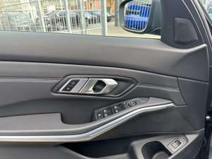 BMW 330 i Tou Advantage Sportsitz PANO HiFi DAB LED Shz Bild 5