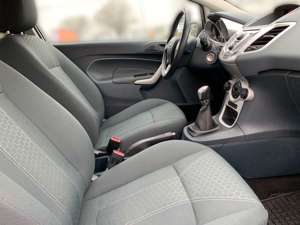 Ford Fiesta Titanium/Klima/SHZ/FSE/USB/4Season Bild 3