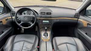 Mercedes-Benz E 320 CDI Lim.Avantgarde LEDER+GSHD+NAVi+BiXE+PDC Bild 10