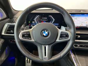 BMW X7 M60i xDrive BW Surround Sky Lounge Bild 4