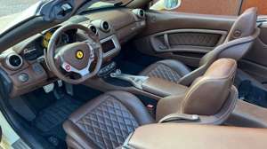 Ferrari California 4.3 V8 Scheckheft, Power Garantie Bild 3