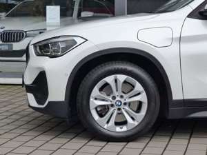 BMW X1 xDrive25e Hybrid NAVI-Rf cam°LED°Parkass. Bild 5