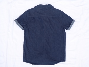 Kurzarm-Hemd H&M Gr.146 blau kurze Ärmel Knöpfe Brusttasche Jungs Bild 2
