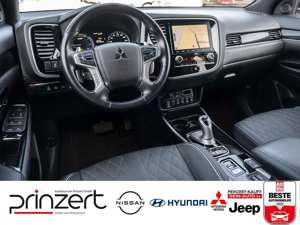 Mitsubishi Outlander PHEV Plus 4WD *8-fach*LED*CarPlay*Leder*Kamera*PDC Bild 4
