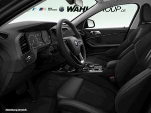 BMW 118 i Sport Line Automatik | Navi LED AHK PDC Bild 3