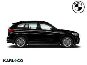 BMW X1 sDrive 20 i LED DAB Navigation Sportsitz Multifunk Bild 4
