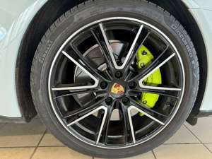 Porsche Panamera Sport Turismo 4 E-Hybrid 2.9 Allrad Luftfederung A Bild 4