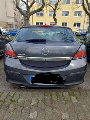 Opel Astra 1.6 Sport Bild 2