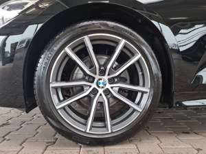 BMW 320 d xDrive Sport Line LED DAB-Tuner AHK Shz uvm. Bild 5