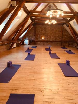 Kursraum für Yoga oder Coaching im außergewöhnlichen Ambiente zu vermieten! Bild 2
