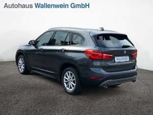 BMW X1 sDrive18d Aut. Advantage, Navigation, LED, CD Bild 2