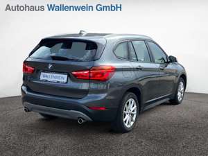 BMW X1 sDrive18d Aut. Advantage, Navigation, LED, CD Bild 3