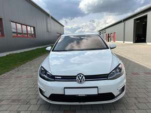 Volkswagen Golf VII e-Golf  VIRTUAL NAVI DAB+ KAMERA SHZ Bild 4