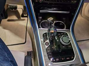 BMW M850 i xDrive Cabrio unverb.Neupreiß 163.250,--€ Bild 3