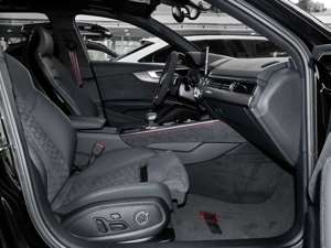 Audi RS4 competition plus Dunkelolive Keramik Bild 3