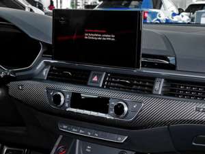 Audi RS4 competition plus Dunkelolive Keramik Bild 5