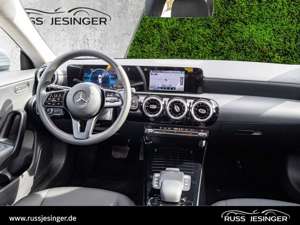 Mercedes-Benz CLA 220 d 4M SB + NAVIGATION + LED + AHK +KAMERA Bild 3